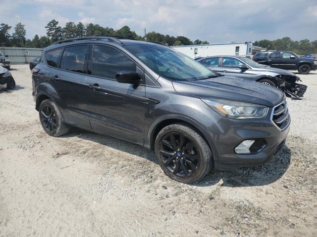 1FMCU0GD7JUA60597 - 2018 FORD ESCAPE SE GRAY photo 4