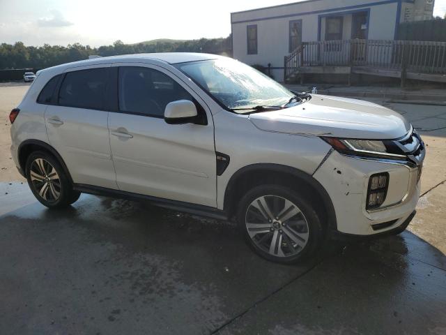 JA4AP3AU1LU006545 - 2020 MITSUBISHI OUTLANDER ES WHITE photo 4