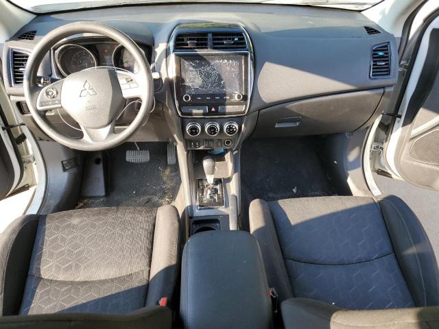 JA4AP3AU1LU006545 - 2020 MITSUBISHI OUTLANDER ES WHITE photo 8