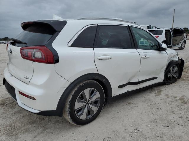 KNDCB3LC3K5243192 - 2019 KIA NIRO FE WHITE photo 3