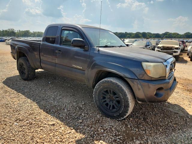 5TETU4GN2AZ735431 - 2010 TOYOTA TACOMA PRERUNNER ACCESS CAB WHITE photo 4