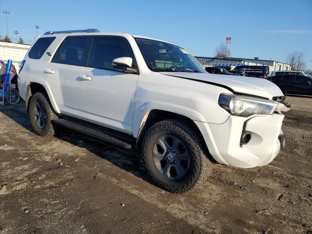 JTEBU5JR7G5282573 - 2016 TOYOTA 4RUNNER SR5/SR5 PREMIUM 白色 照片 4