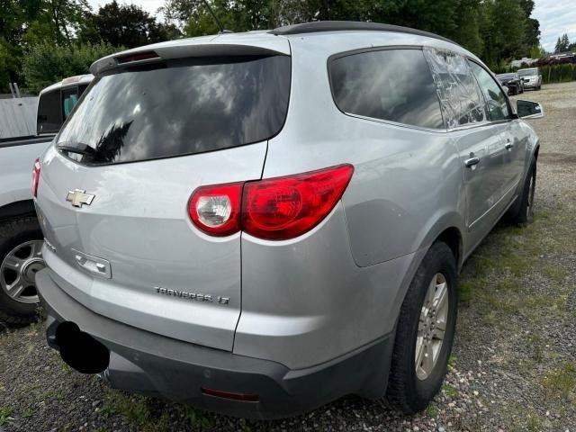 1GNLVGED8AS106129 - 2010 CHEVROLET TRAVERSE LT SILVER photo 4