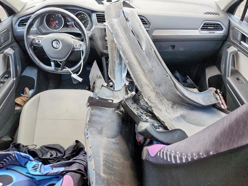 3VV3B7AX8JM000887 - 2018 VOLKSWAGEN TIGUAN SE Mavi foto 8