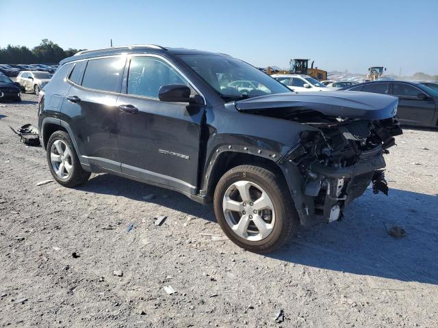 3C4NJCBBXJT356141 - 2018 JEEP COMPASS LATITUDE Qara foto 4