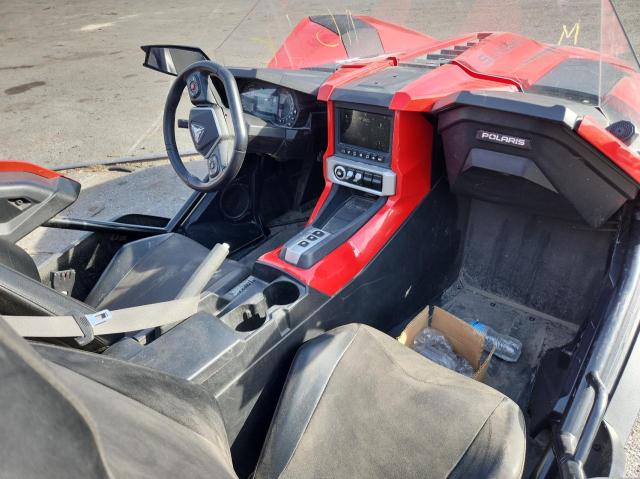 57XAAPHD3M8146649 - 2021 POLARIS SLINGSHOT SL RED photo 5