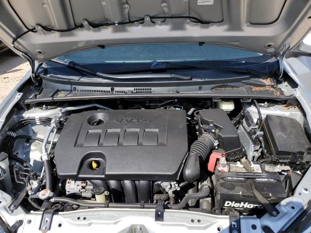 5YFBURHE7JP851365 - 2018 TOYOTA COROLLA L SILVER photo 11