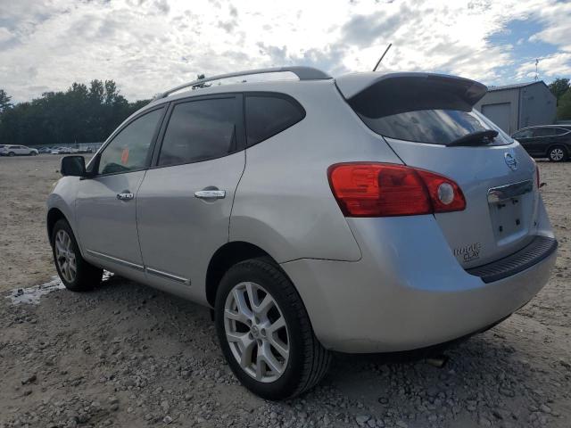 JN8AS5MV5DW659202 - 2013 NISSAN ROGUE S SILVER photo 2