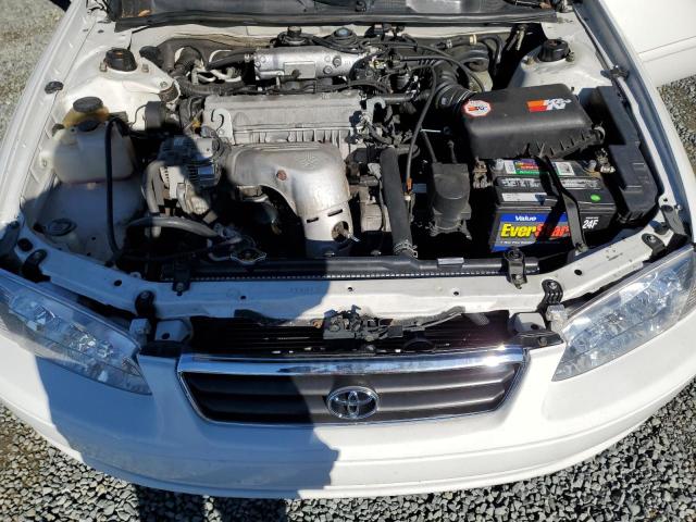 4T1BG22KX1U854062 - 2001 TOYOTA CAMRY CE WHITE photo 11