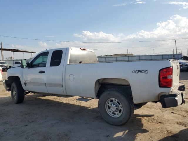 1GCHK29648E160123 - 2008 CHEVROLET SILVERADO K2500 HEAVY DUTY WHITE photo 2