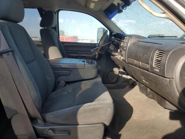 1GCHK29648E160123 - 2008 CHEVROLET SILVERADO K2500 HEAVY DUTY WHITE photo 7