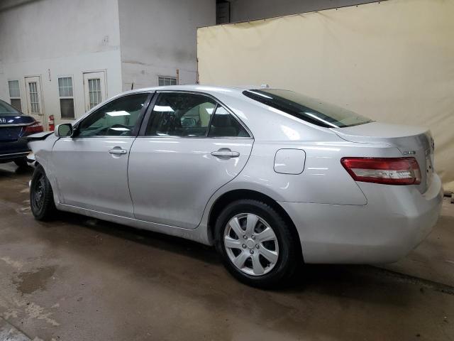 4T4BF3EK3BR188612 - 2011 TOYOTA CAMRY BASE Plata foto 2