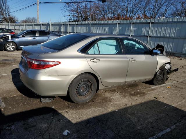 4T4BF1FK9FR501252 - 2015 TOYOTA CAMRY LE SILVER photo 3