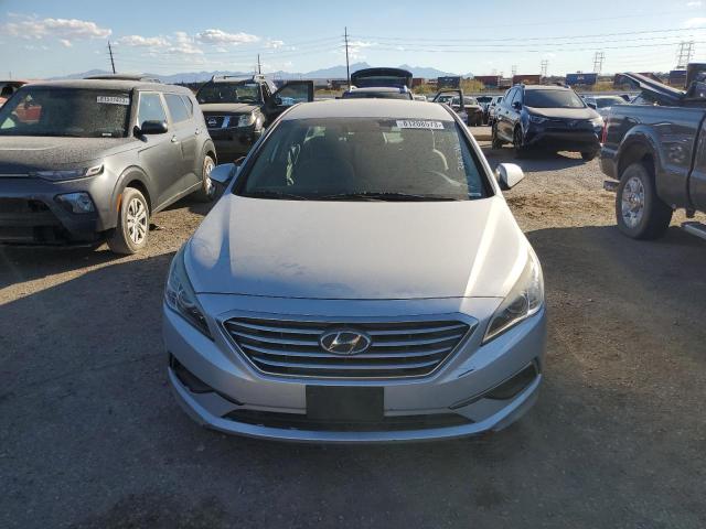 5NPE24AF9GH393746 - 2016 HYUNDAI SONATA SE SILVER photo 5