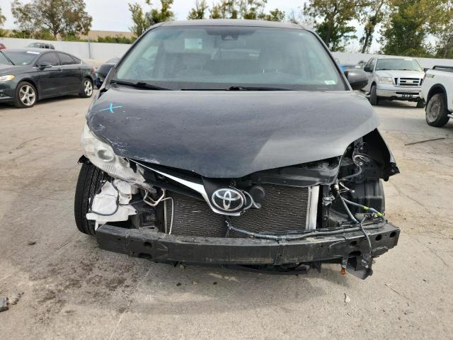 5TDKZ3DC4KS015900 - 2019 TOYOTA SIENNA LE 黑色 照片 5