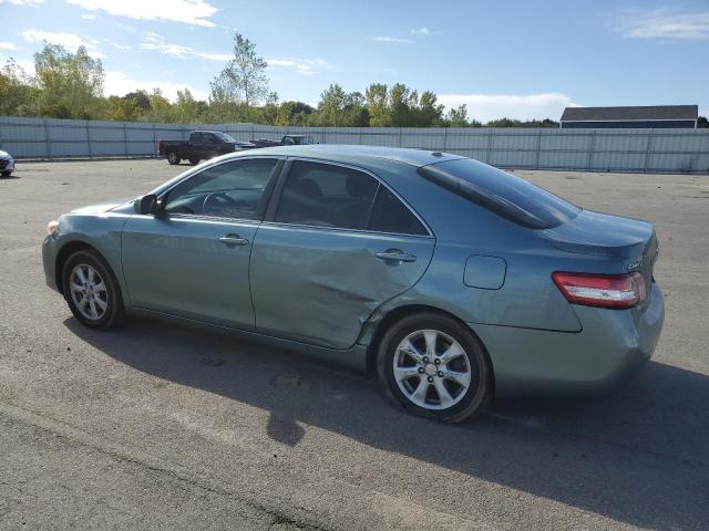 4T4BF3EK6BR142286 - 2011 TOYOTA CAMRY BASE TURQUOISE photo 2