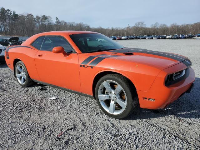 2B3LJ54T69H563463 - 2009 DODGE CHALLENGER R/T ORANGE photo 4