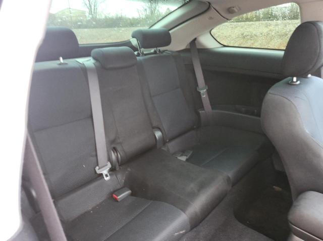 JTKDE3B70A0312750 - 2010 TOYOTA SCION TC 白色 照片 6