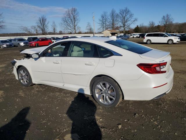 1HGCV1F14JA035822 - 2018 HONDA ACCORD LX WHITE photo 2