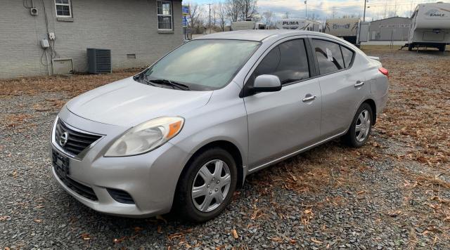 3N1CN7AP3DL849408 - 2013 NISSAN VERSA S SILVER photo 2