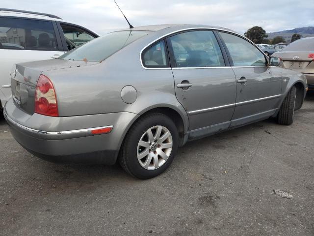 WVWPD63B73E404598 - 2003 VOLKSWAGEN PASSAT GLS SILVER photo 3