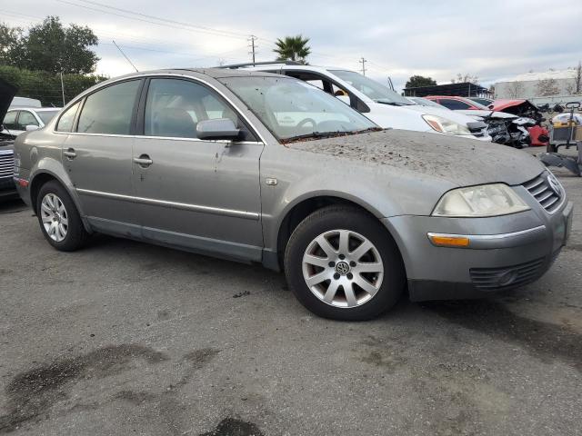 WVWPD63B73E404598 - 2003 VOLKSWAGEN PASSAT GLS SILVER photo 4