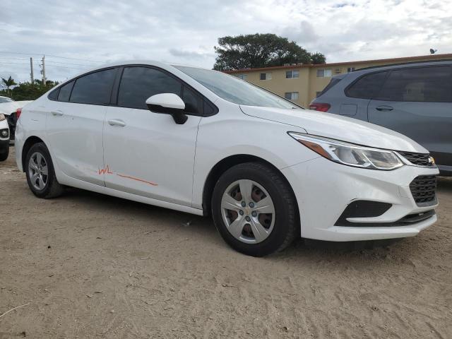 1G1BC5SM3J7171131 - 2018 CHEVROLET CRUZE LS WHITE photo 4