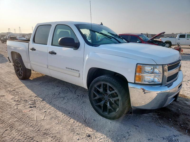 3GCPCSE05DG109775 - 2013 CHEVROLET SILVERADO C1500 LT 白色 照片 4