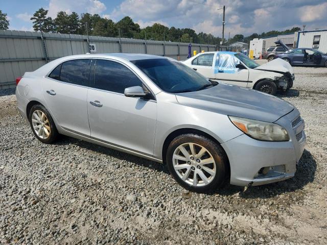 1G11H5SA9DF333518 - 2013 CHEVROLET MALIBU LTZ Silber Foto 4