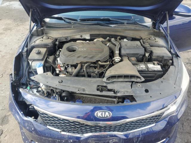 5XXGW4L22JG216885 - 2018 KIA OPTIMA SX أزرق صورة 11