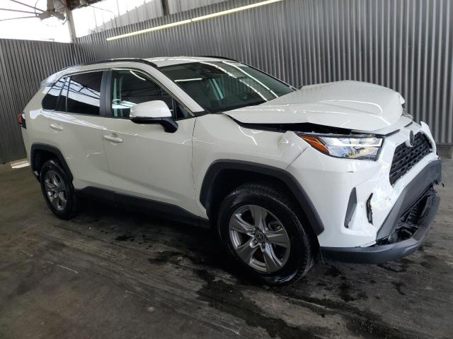 2T3W1RFV5RW309308 - 2024 TOYOTA RAV4 XLE 白色 照片 4
