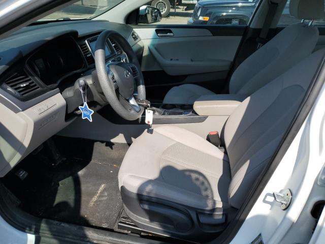 5NPE24AF6KH799282 - 2019 HYUNDAI SONATA SE თეთრი ფოტო 7