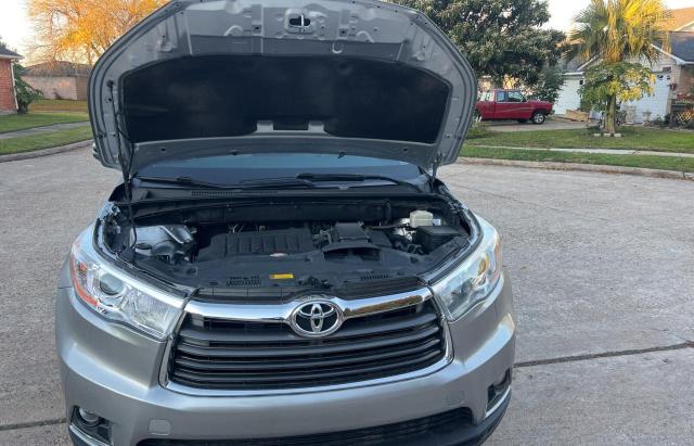 5TDKKRFH3GS504344 - 2016 TOYOTA HIGHLANDER XLE SILVER photo 7