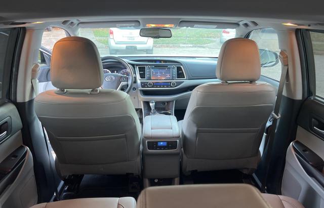 5TDKKRFH3GS504344 - 2016 TOYOTA HIGHLANDER XLE SILVER photo 9