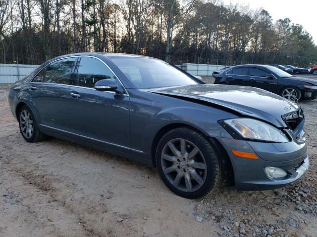 WDDNG71X97A068975 - 2007 MERCEDES-BENZ S 550 GRAY photo 4