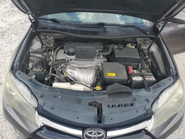 4T1BF1FK3FU473992 - 2015 TOYOTA CAMRY LE 灰色 照片 11