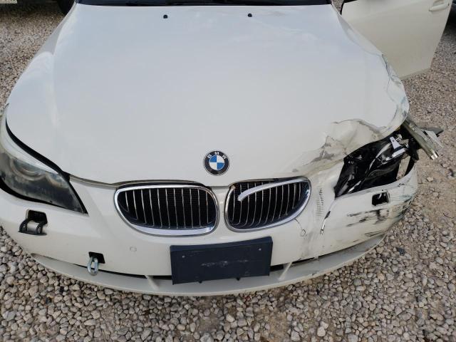 WBANB33565B115221 - 2005 BMW 545 I WHITE photo 11