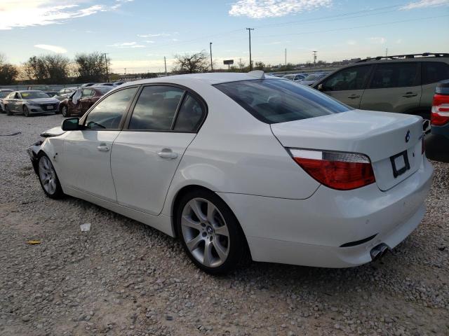 WBANB33565B115221 - 2005 BMW 545 I WHITE photo 2