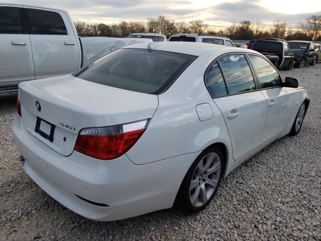 WBANB33565B115221 - 2005 BMW 545 I WHITE photo 3