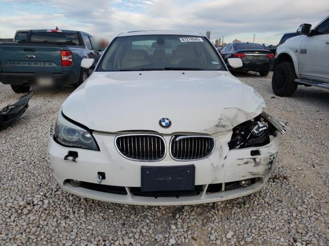 WBANB33565B115221 - 2005 BMW 545 I WHITE photo 5