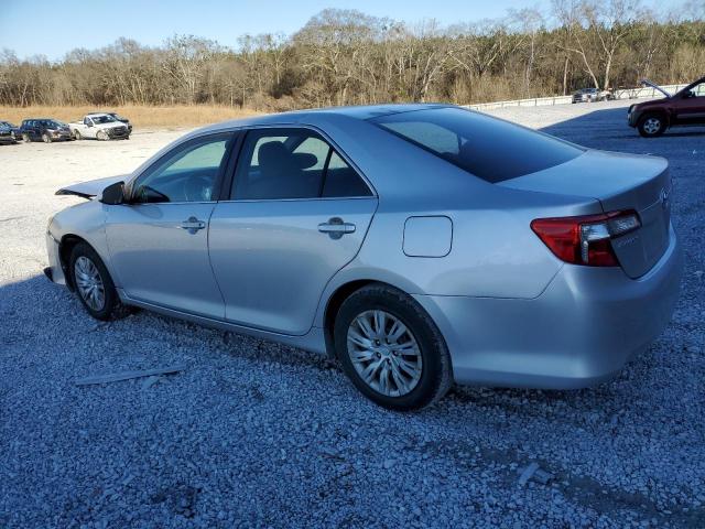 4T1BF1FK8CU580578 - 2012 TOYOTA CAMRY BASE SILVER photo 2