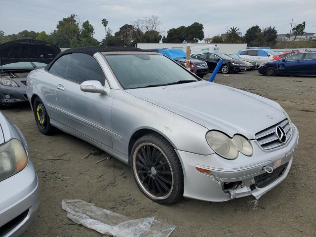 WDBTK56F68F252889 - 2008 MERCEDES-BENZ CLK 350 SILVER photo 4