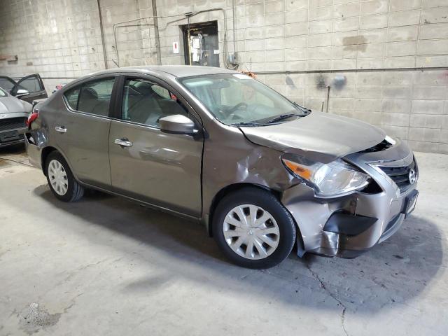 3N1CN7AP4GL893096 - 2016 NISSAN VERSA S 灰色 照片 4