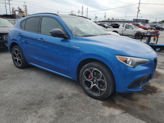 ZASPAKBN5P7D55366 - 2023 ALFA ROMEO STELVIO TI ლურჯი ფოტო 4