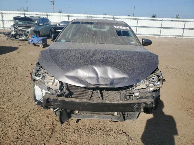 4T1BF1FK9HU748204 - 2017 TOYOTA CAMRY LE GRAY photo 5