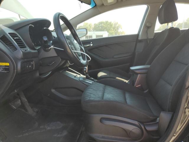 KNAFK4A62G5619062 - 2016 KIA FORTE LX BLACK photo 7