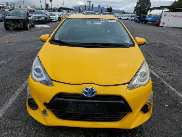 JTDKDTB35F1088441 - 2015 TOYOTA PRIUS C YELLOW photo 5