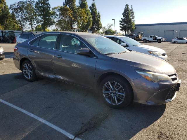 4T1BF1FK0FU010241 - 2015 TOYOTA CAMRY LE GRAY photo 4