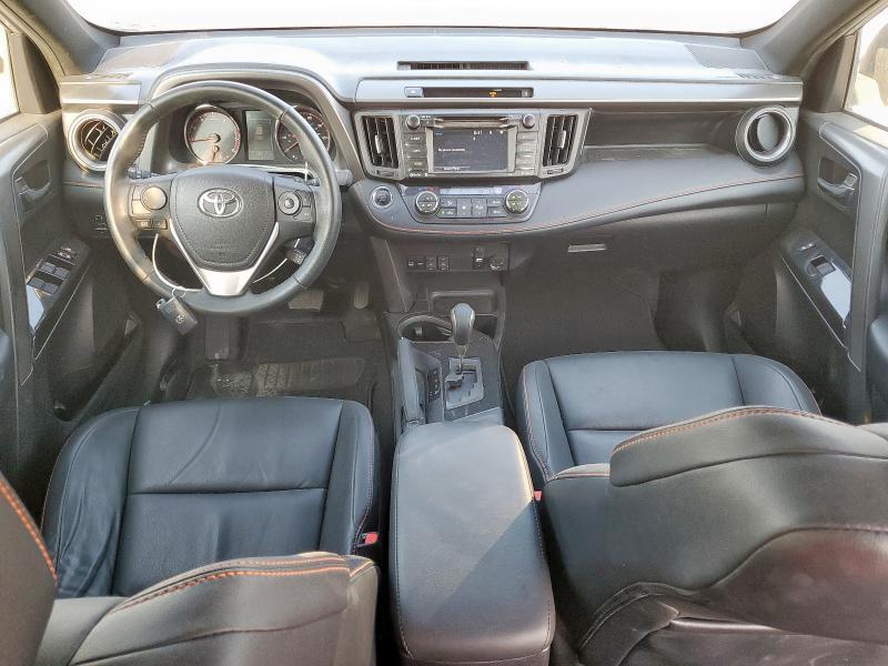 2T3JFREV6GW482815 - 2016 TOYOTA RAV4 SE ნაცრისფერი ფოტო 8