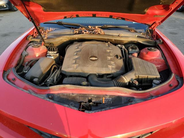 2G1FE1E38C9119325 - 2012 CHEVROLET CAMARO LS RED photo 11